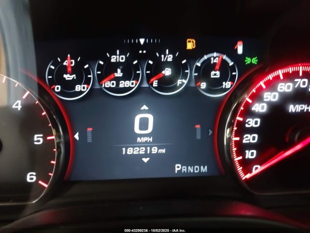 GMC Yukon Denali Image 13