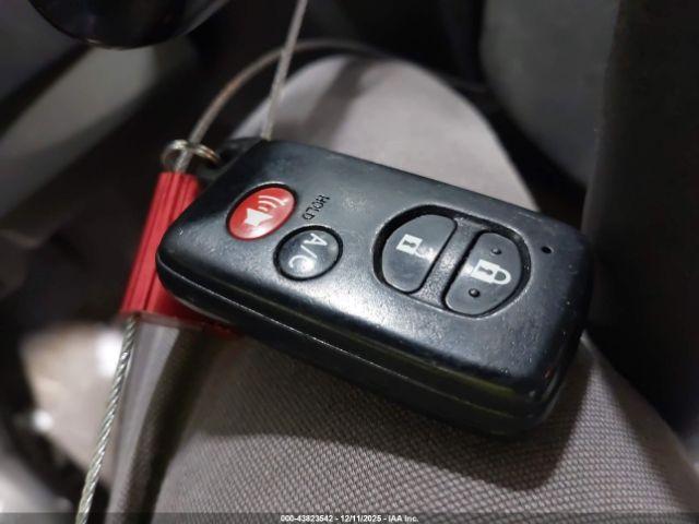 Toyota Prius Iii Image 6