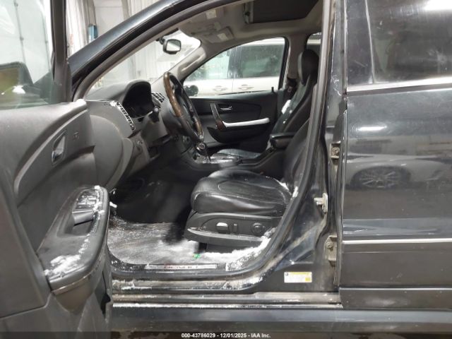 GMC Acadia Denali Image 11