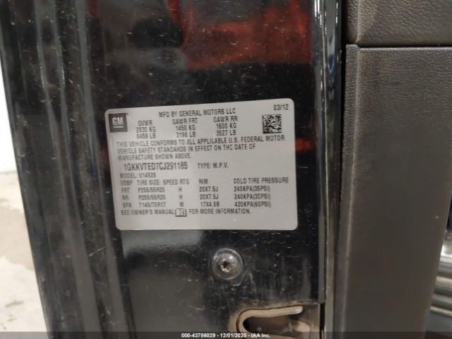 GMC Acadia Denali Image 7