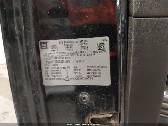 GMC Acadia Denali Image 7