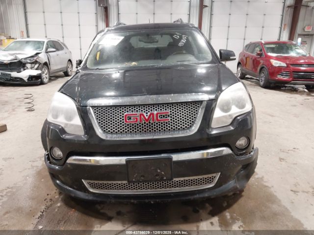 GMC Acadia Denali Image 15