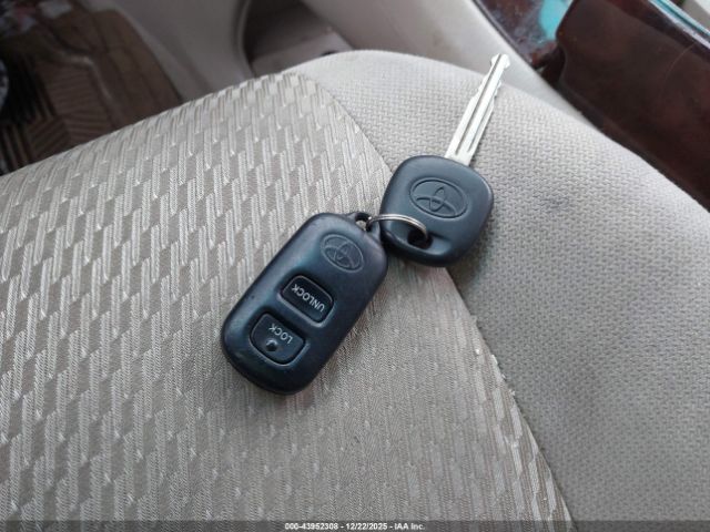 Toyota Highlander V6 Image 4