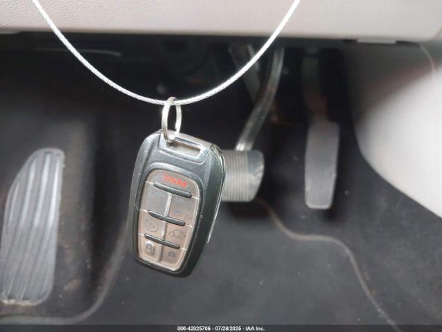 Chrysler Pacifica Limited Image 13