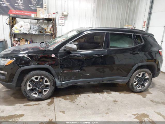 Jeep Compass Trailhawk 4x4 Image 10