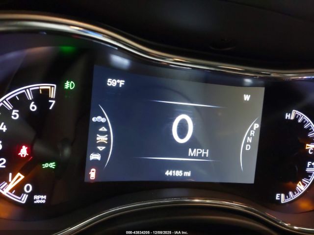 Jeep Grand Cherokee Altitude 4x4 Image 16