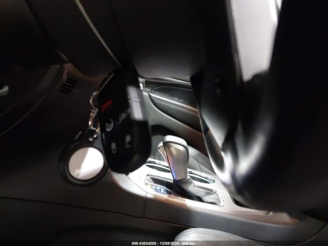 Jeep Grand Cherokee Altitude 4x4 Image 12