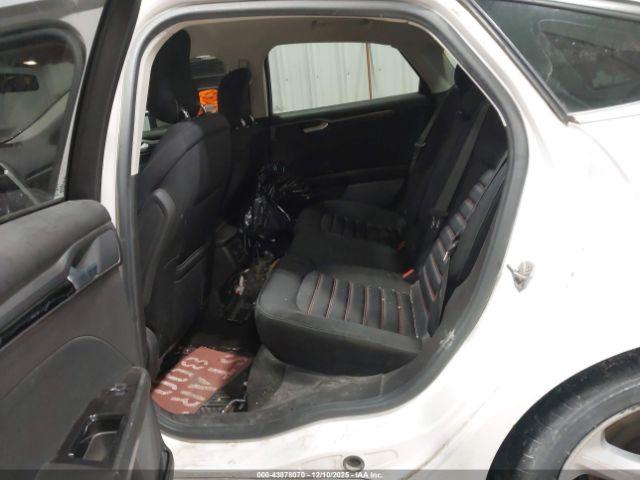 Ford Fusion Se Image 12