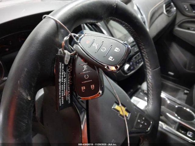 Chevrolet Equinox Awd Premier Image 9