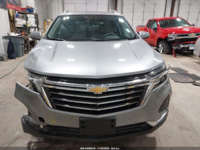 Chevrolet Equinox Awd Premier Image 8