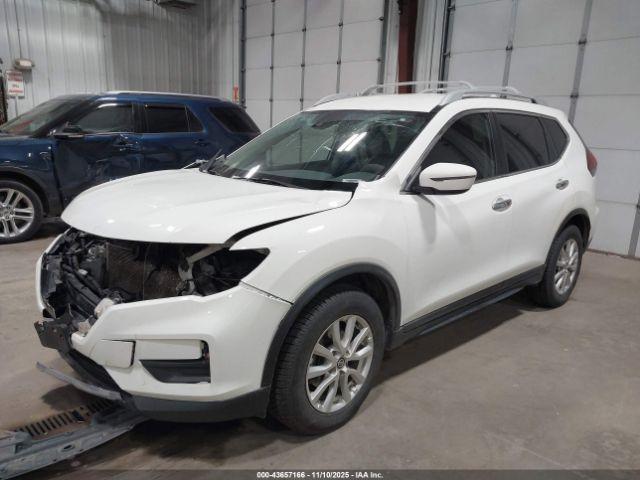 Nissan Rogue S Fwd Image 2
