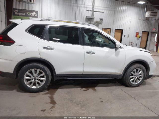 Nissan Rogue S Fwd Image 15