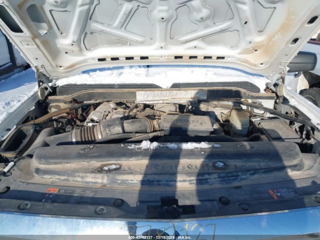 Chevrolet Silverado 2500 Wt Image 8