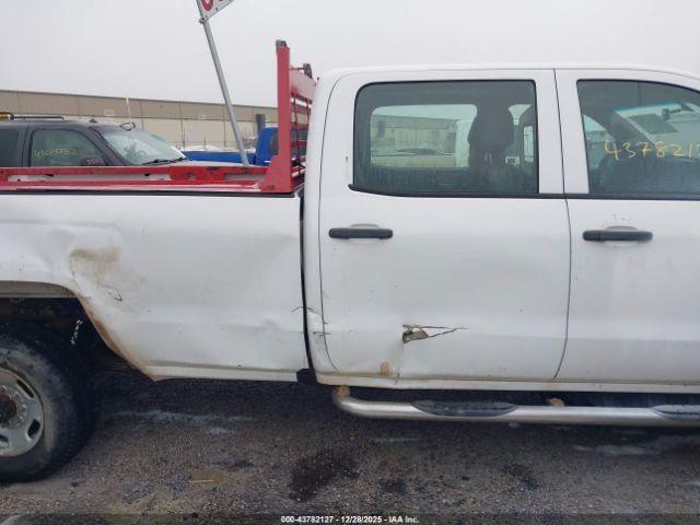 Chevrolet Silverado 2500 Wt Image 14