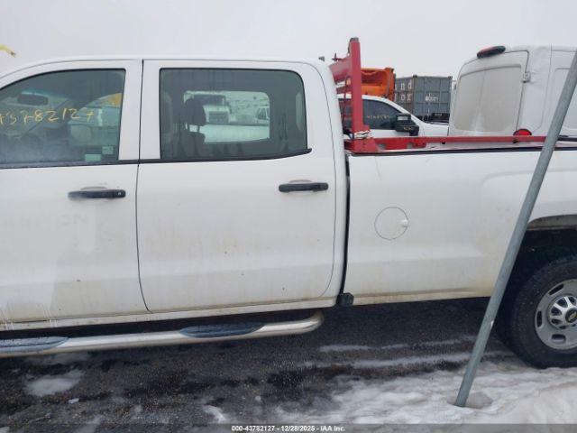 Chevrolet Silverado 2500 Wt Image 11