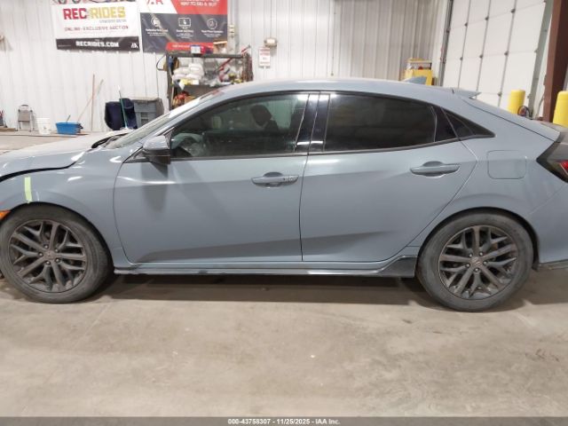 Honda Civic Sport Image 8