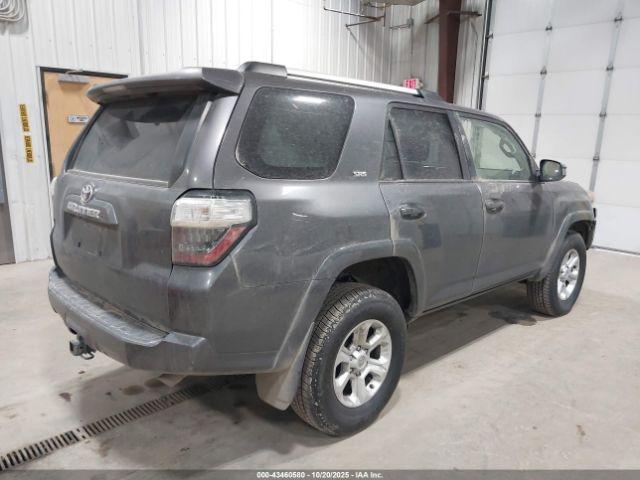 Toyota 4Runner Sr5 Image 4