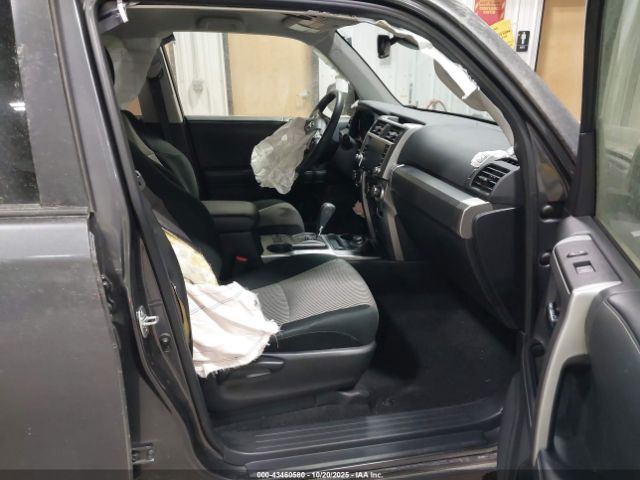 Toyota 4Runner Sr5 Image 8