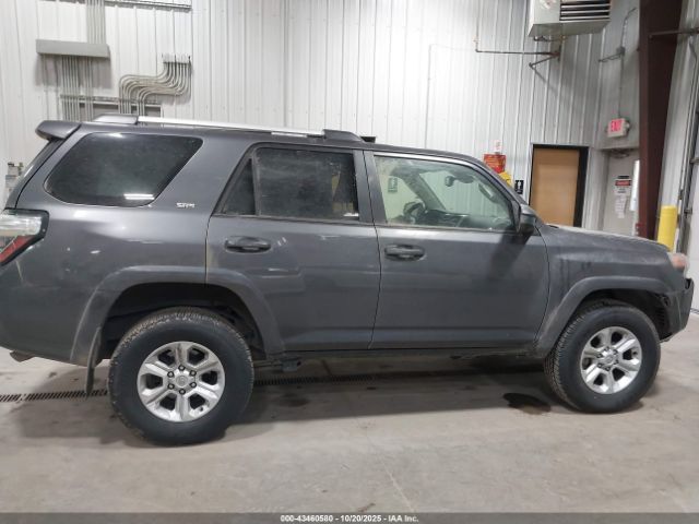 Toyota 4Runner Sr5 Image 6