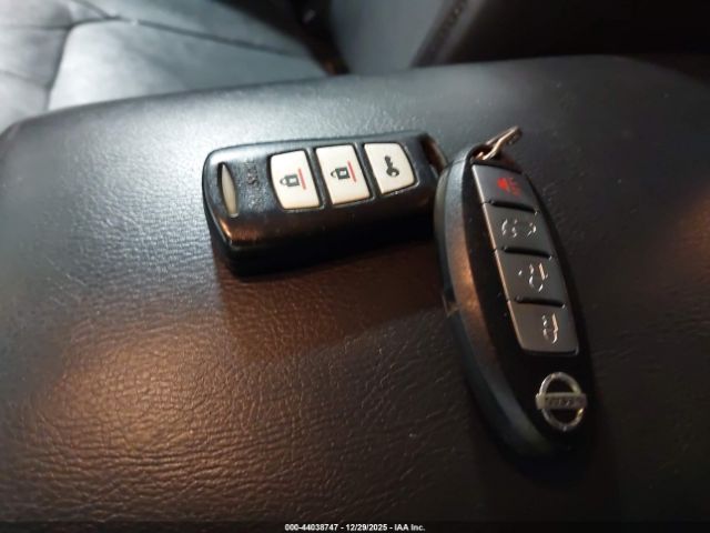 Nissan Murano Le Image 11