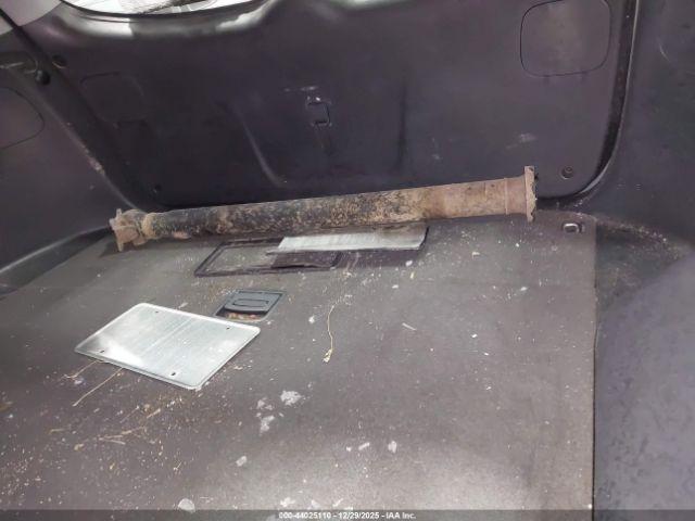 Hyundai SANTA FE Gls Image 2