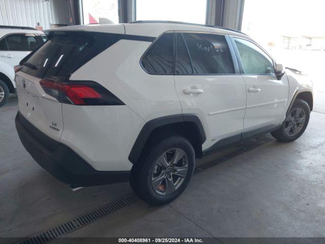 Toyota RAV4 Le Image 6