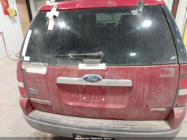 Ford Explorer Xlt Image 9