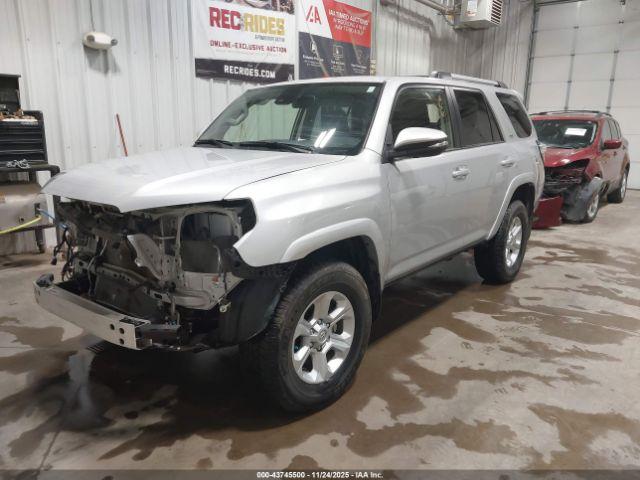 Toyota 4Runner Sr5 Premium Image 10