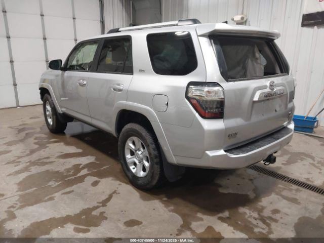 Toyota 4Runner Sr5 Premium Image 5