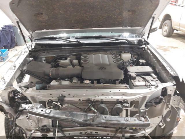 Toyota 4Runner Sr5 Premium Image 13