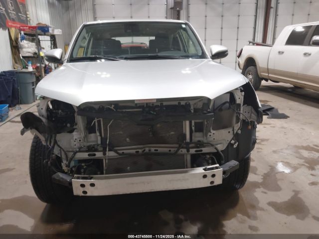 Toyota 4Runner Sr5 Premium Image 15