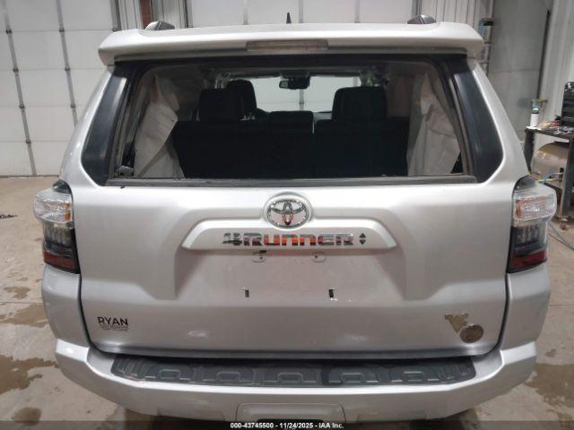Toyota 4Runner Sr5 Premium Image 14