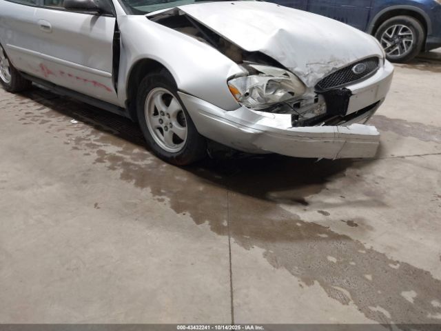 Ford Taurus Se Image 9