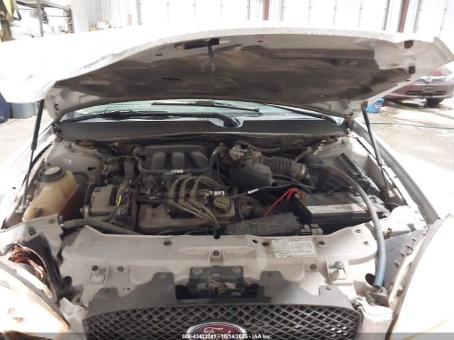 Ford Taurus Se Image 8