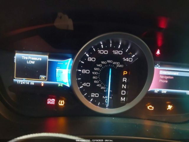 Ford Explorer Limited Image 14