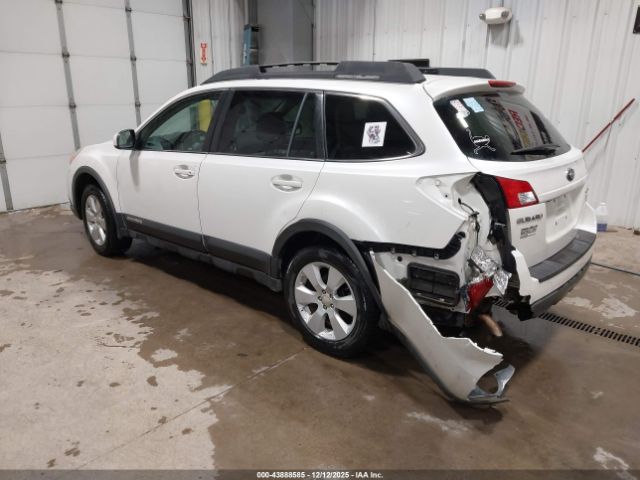 Subaru Outback 2.5i Premium Image 3
