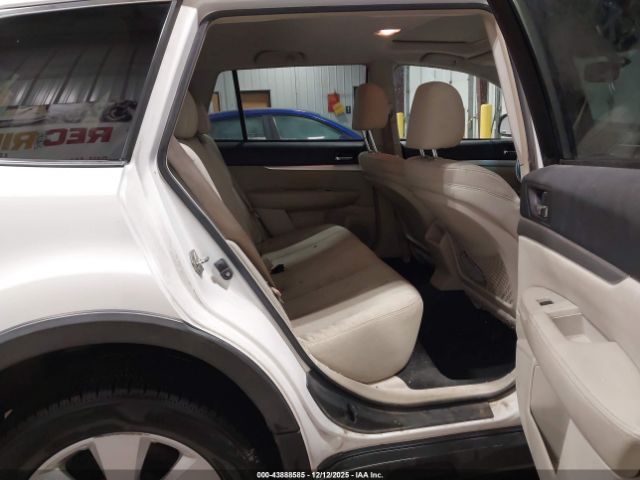 Subaru Outback 2.5i Premium Image 6