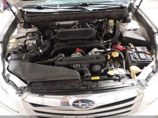 Subaru Outback 2.5i Premium Image 2
