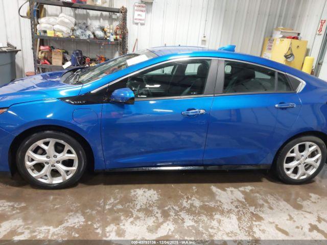 Chevrolet Volt Premier Image 14