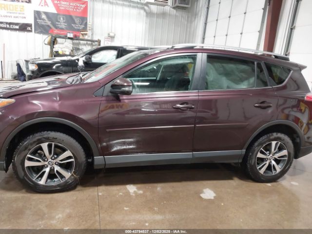 Toyota RAV4 Xle Image 11