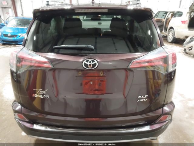 Toyota RAV4 Xle Image 2