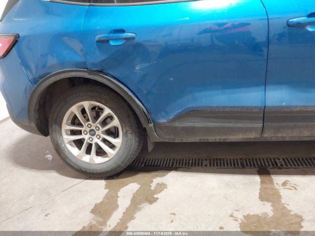 Ford Escape Se Image 8