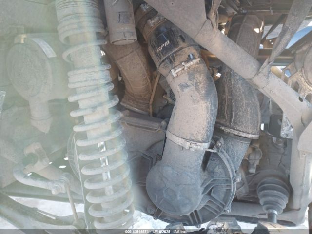 Can-Am Maverick X3 X Ds Turbo R Image 10