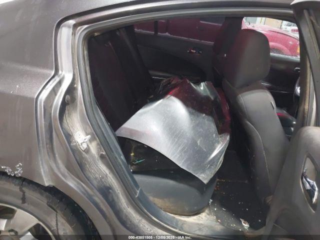 Dodge Charger Se Image 14