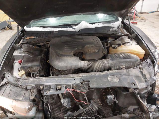 Dodge Charger Se Image 8