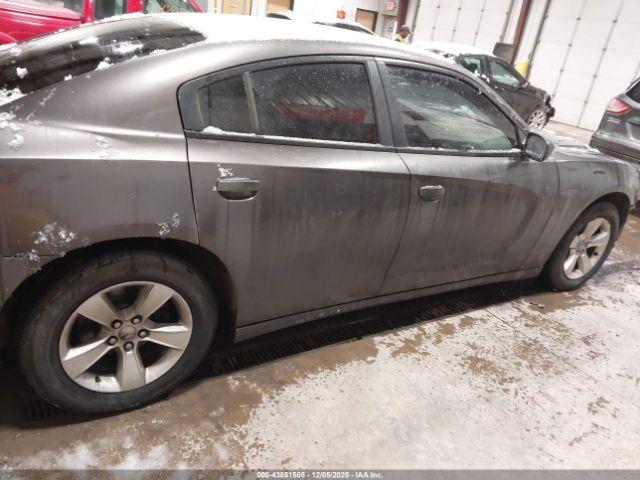 Dodge Charger Se Image 9