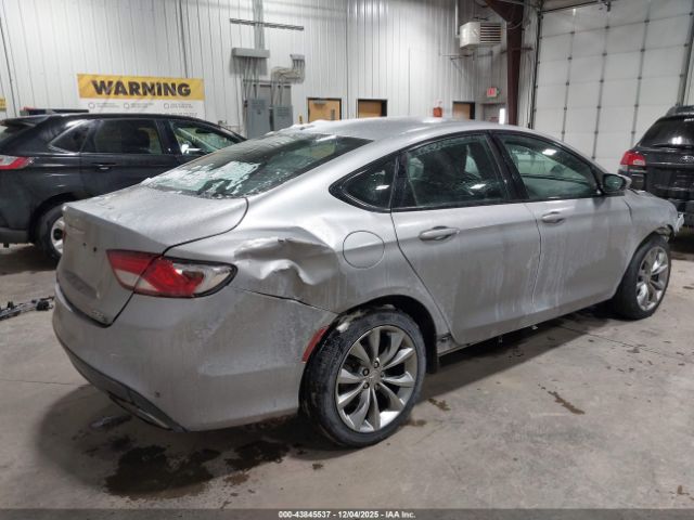 Chrysler 200 S Image 7