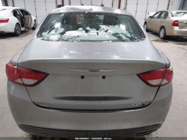 Chrysler 200 S Image 12