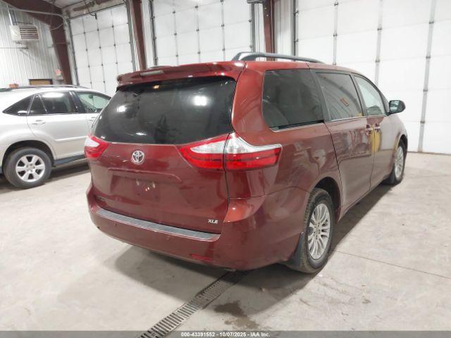 Toyota Sienna Xle 8 Passenger Image 16