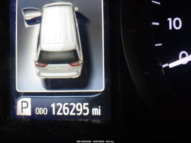 Toyota Sienna Xle 8 Passenger Image 17